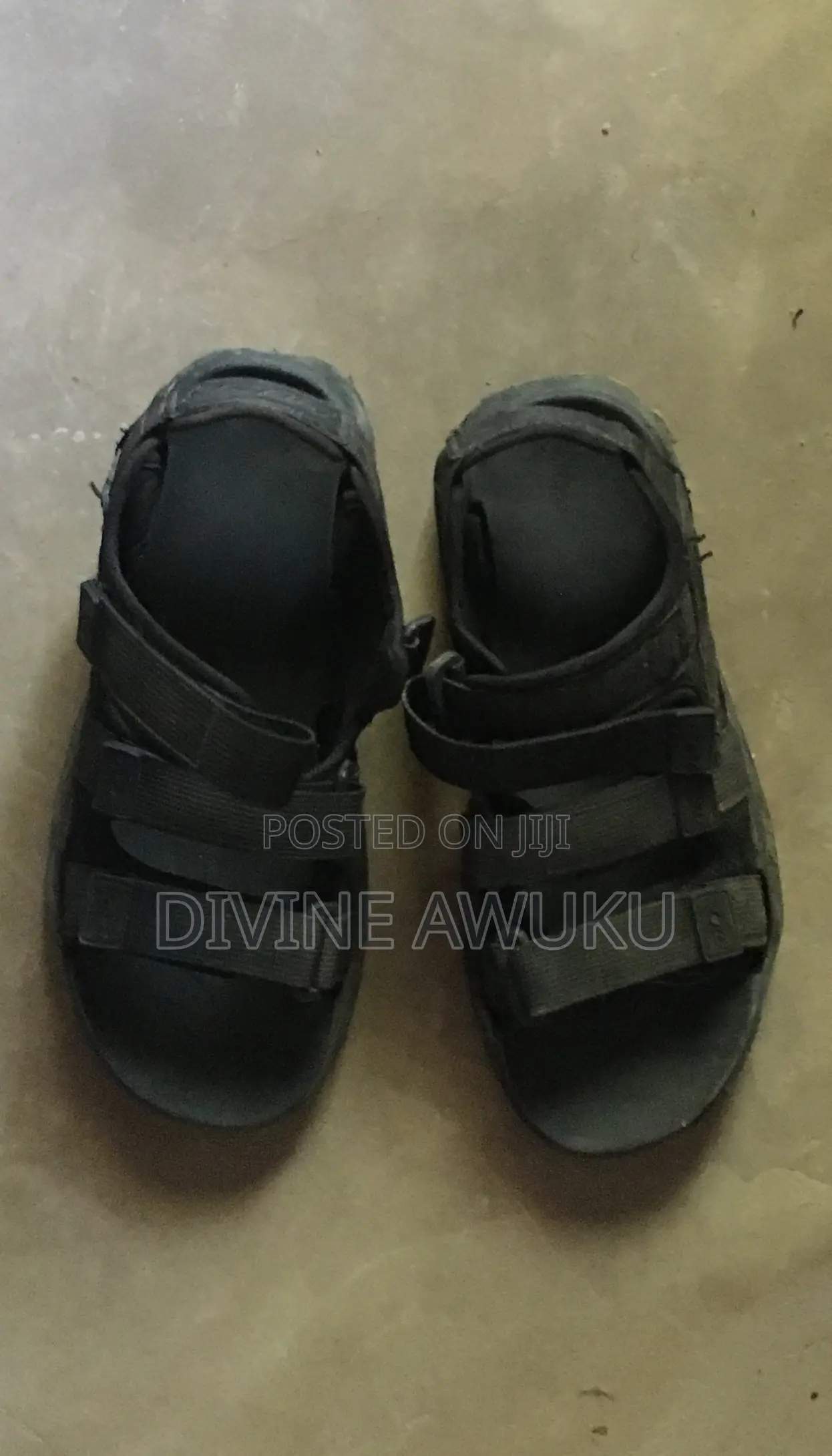 Unisex Black Sandals