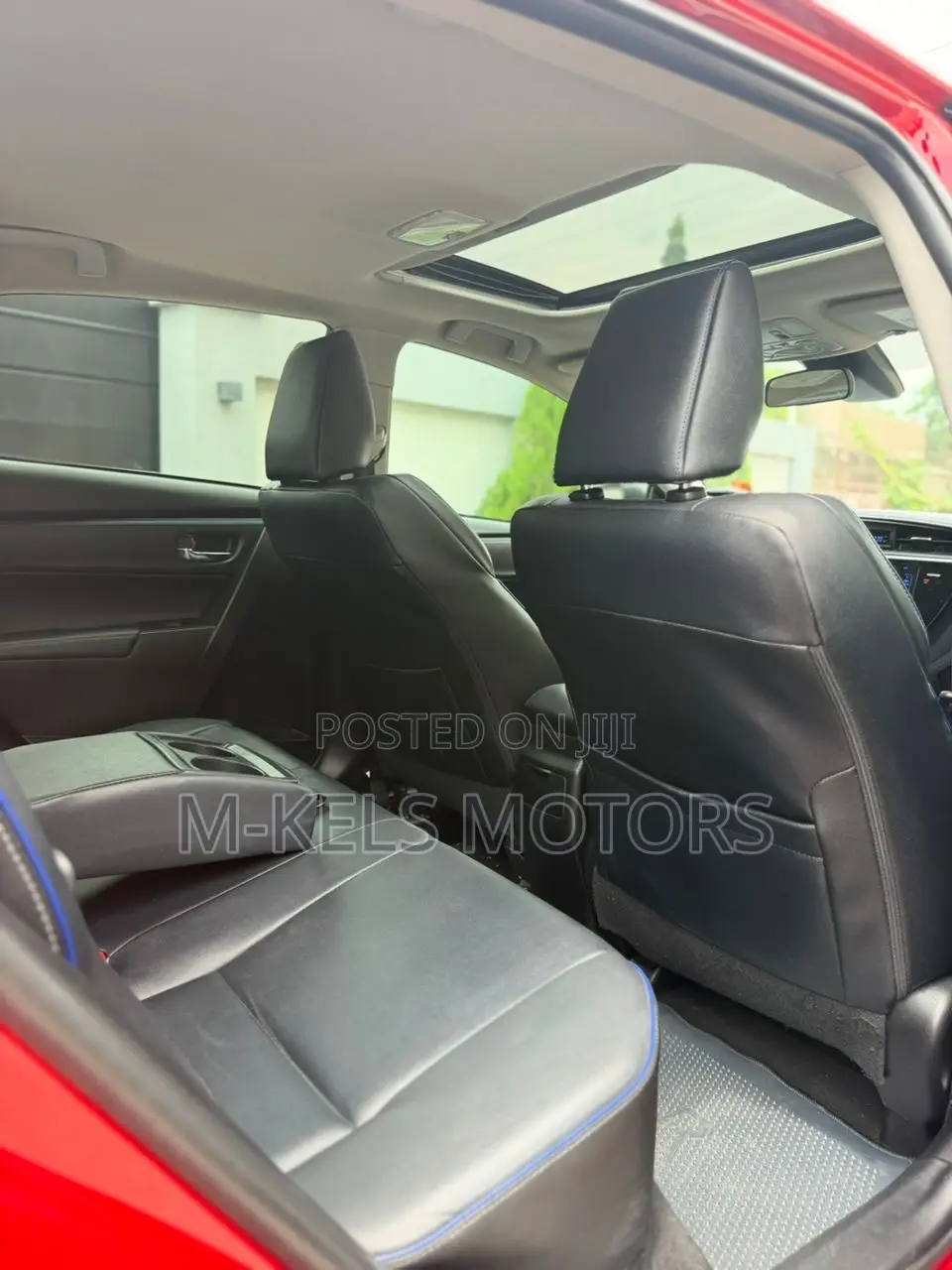 Toyota Corolla XSE 4dr Sedan (1.8L 4cyl CVT) 2017 Red