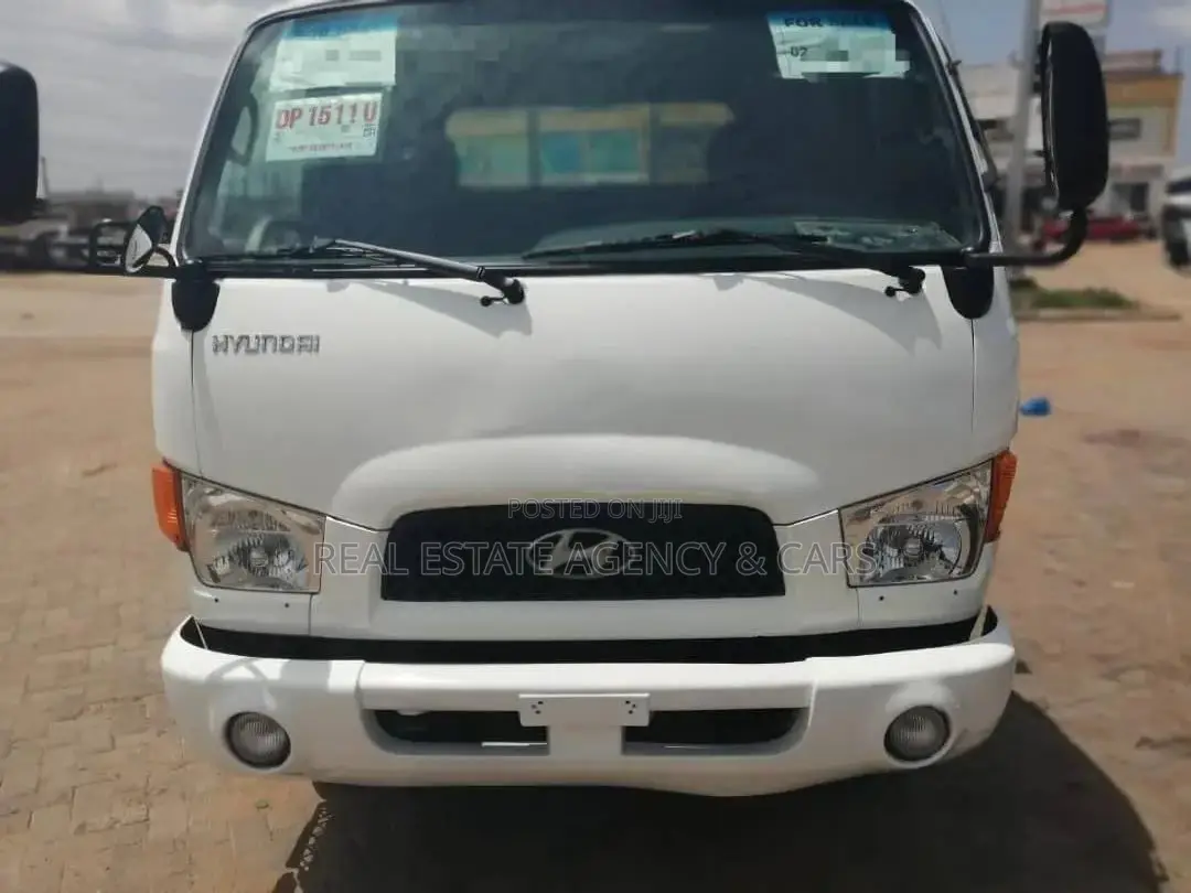 Hyundai Mighty 2