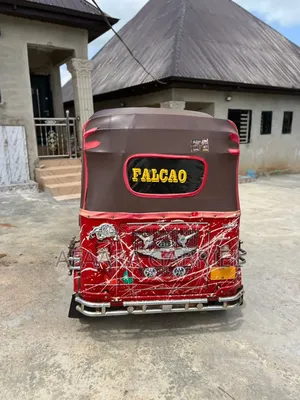 Bajaj RE 2025 Red