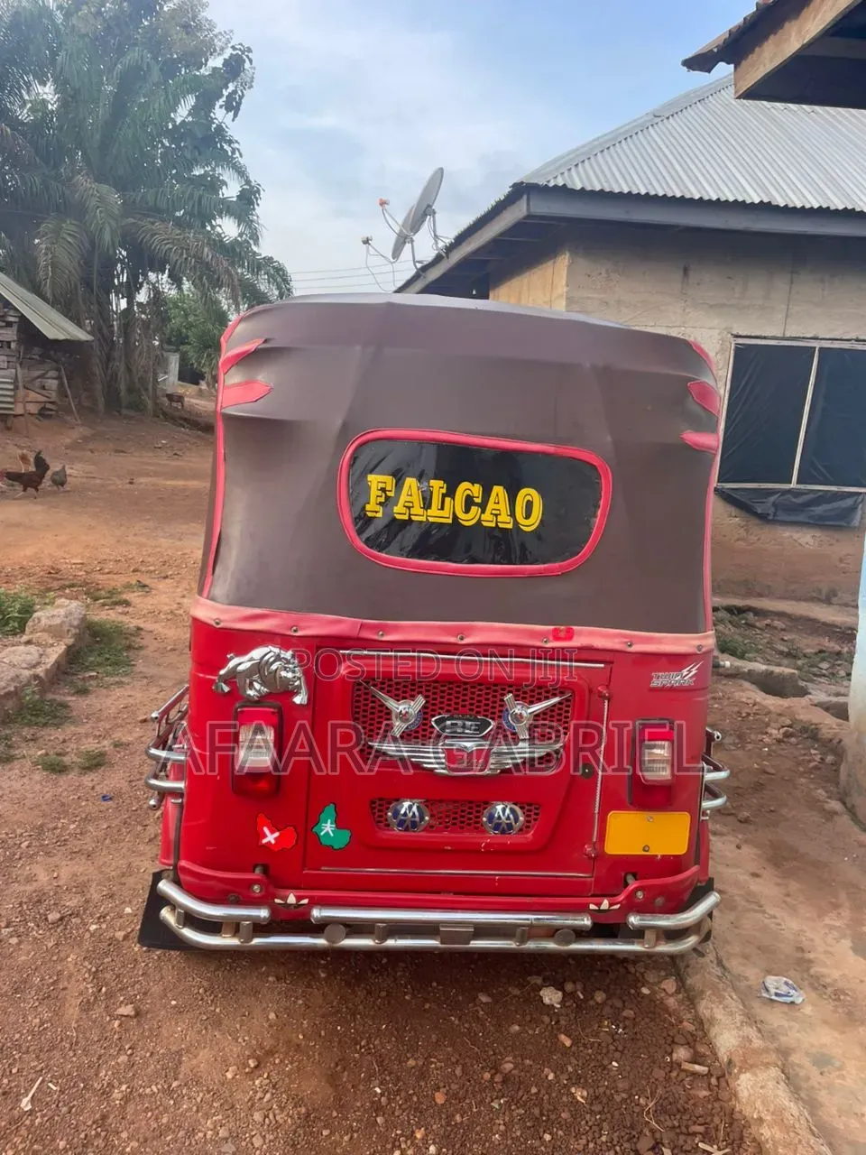 Bajaj RE 2025 Red