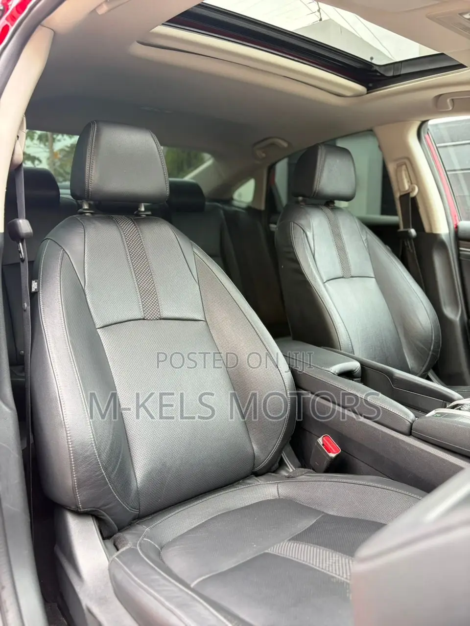 Honda Civic Touring Sedan 2019 Maroon