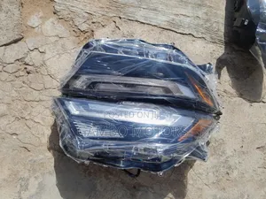 Toyota Rav4 2022 Headlight Pair Led