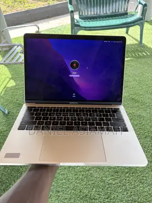 Laptop Apple MacBook Pro 2017 8GB Intel Core i5 SSD 256GB