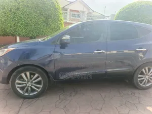 Hyundai Tucson Limited FWD 2013 Blue