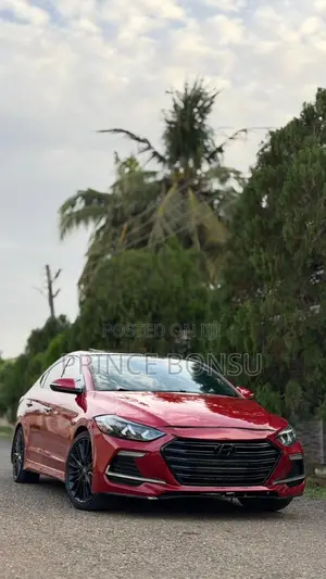 Hyundai Elantra 2018 Red