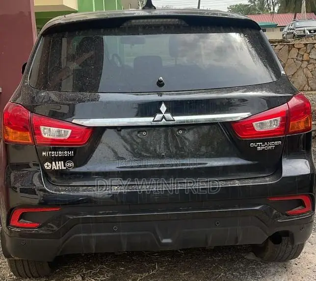 Mitsubishi Outlander Sport 2018 Black
