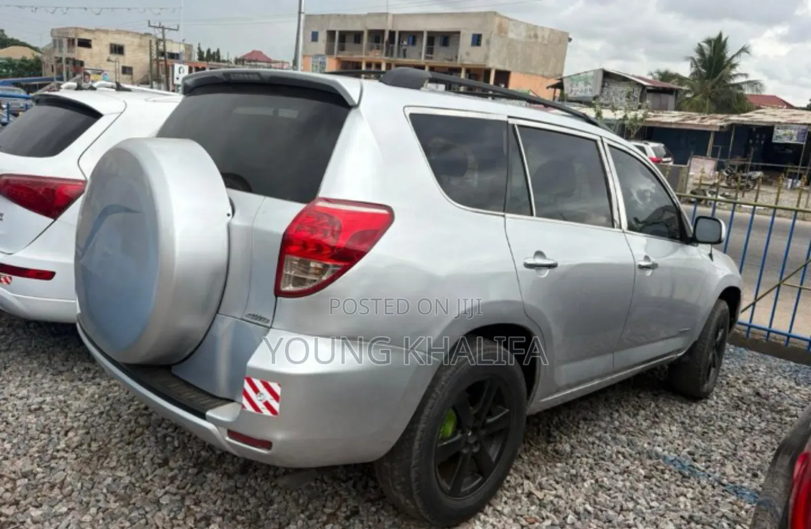 Toyota RAV4 2010 Silver