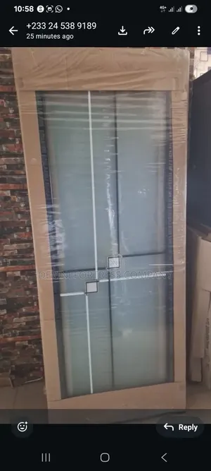 Quality Black and White Aluminum Frame Fiber Glass Door for Washroom