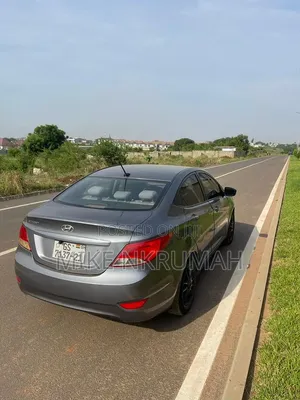 Hyundai Accent 2015 Green