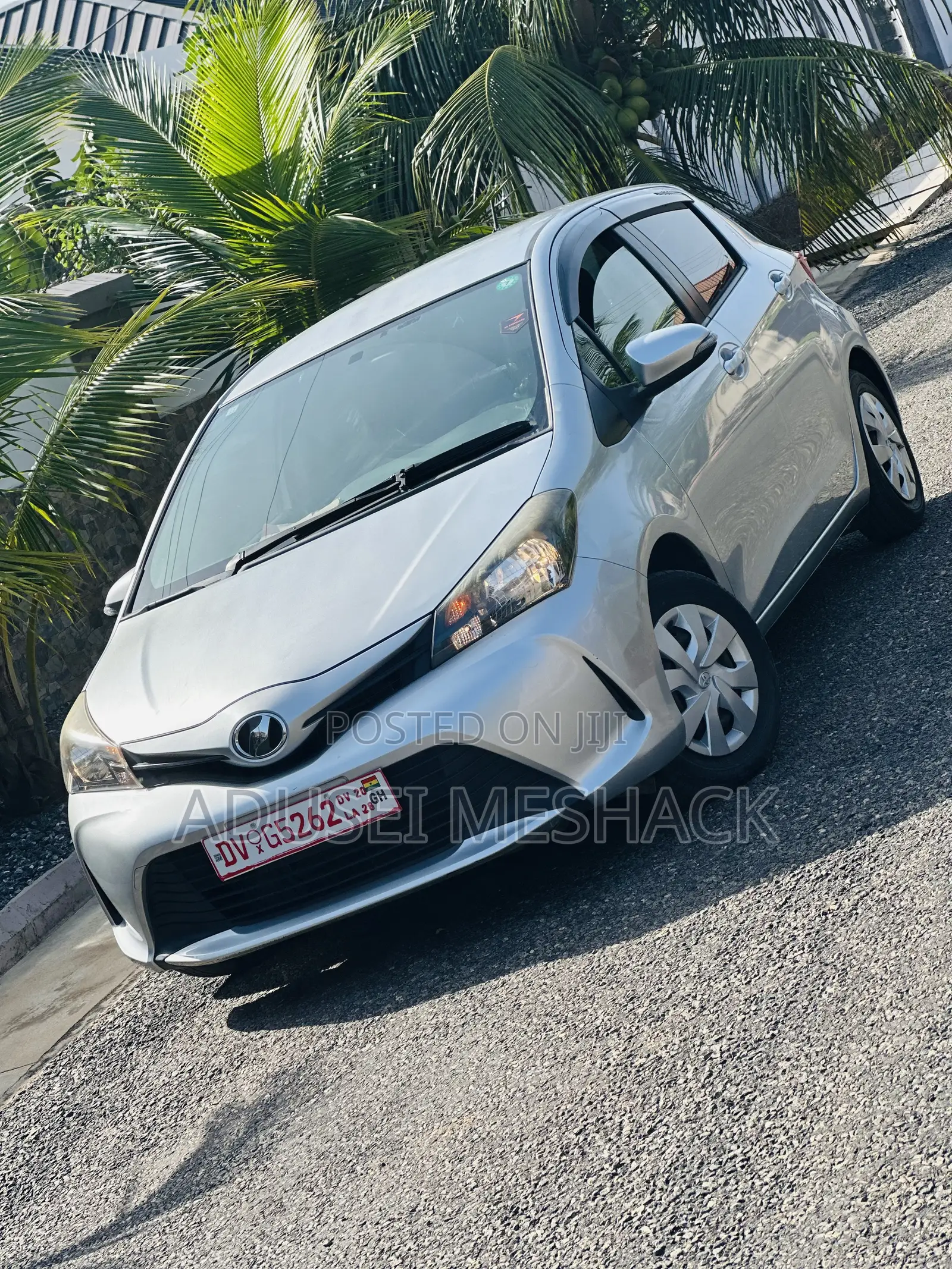 Toyota Vitz 1.3 FWD 3dr 2015 Silver