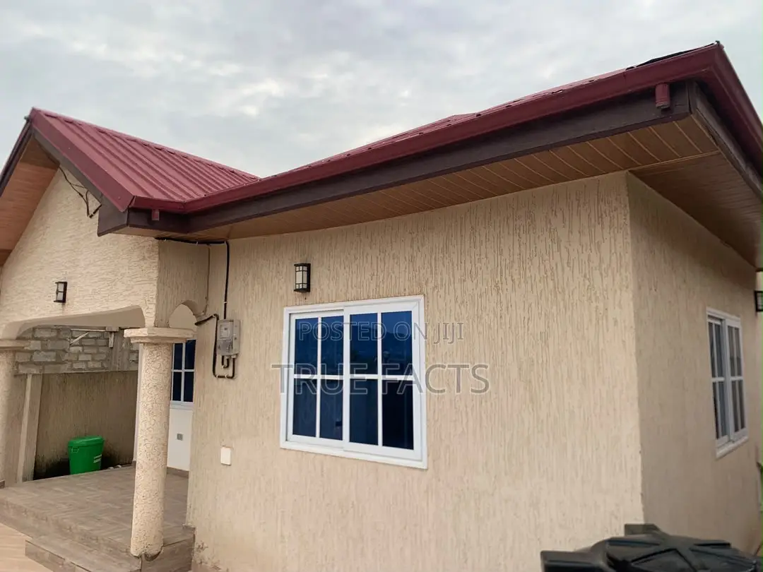 Furnished 3bdrm Apartment in Dvla Kuntuse, Amasaman for rent
