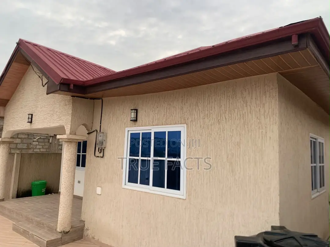 Furnished 3bdrm Apartment in Dvla Kuntuse, Amasaman for rent