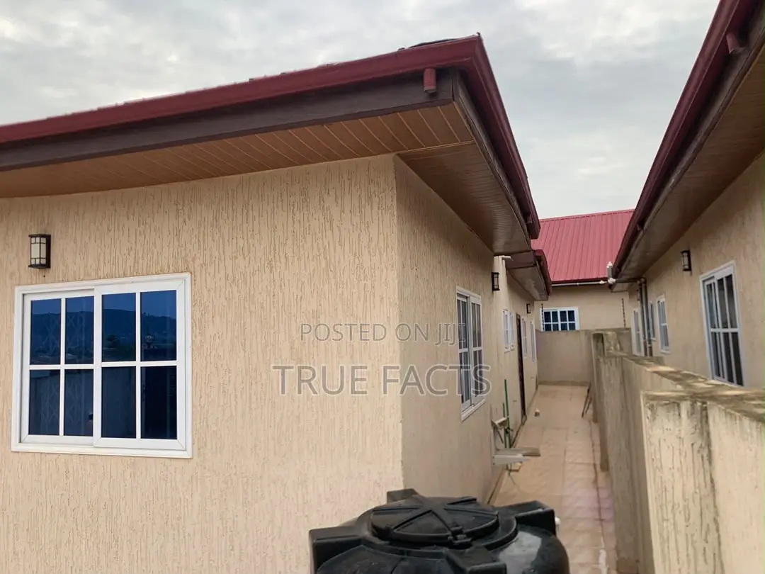 Furnished 3bdrm Apartment in Dvla Kuntuse, Amasaman for rent