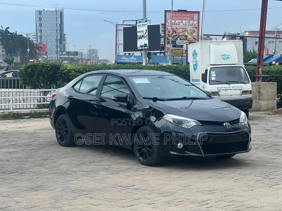 Toyota Corolla 2016 Black
