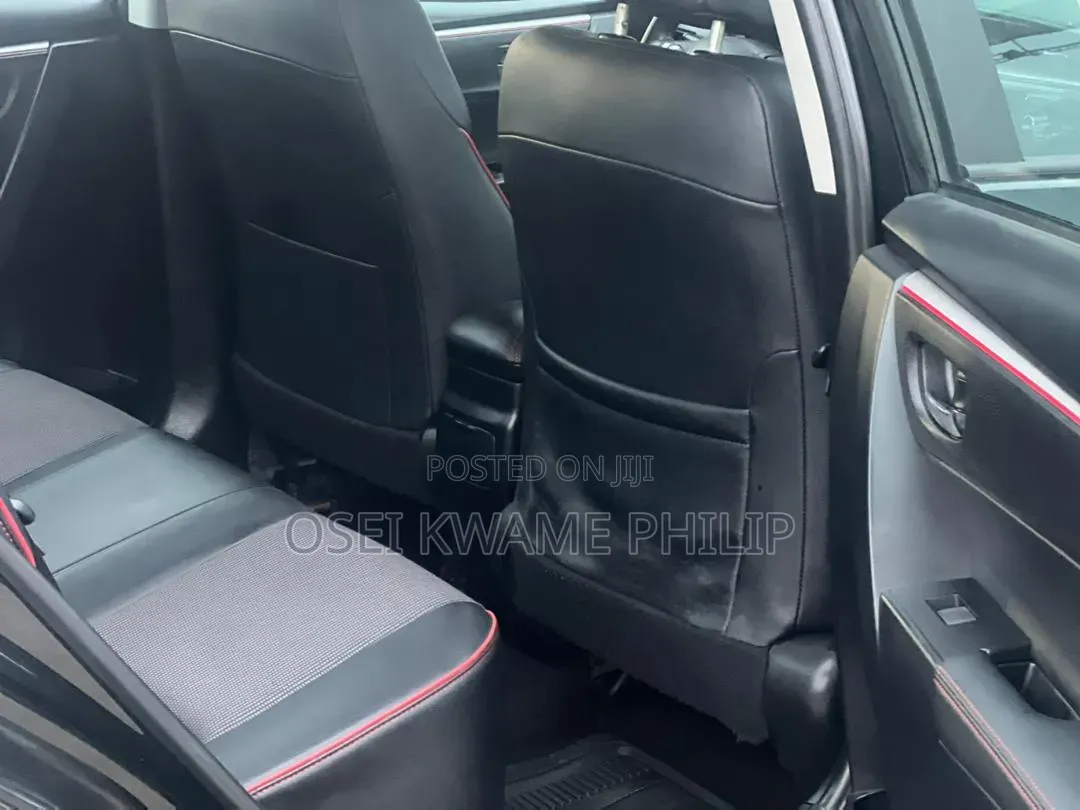 Toyota Corolla 2016 Black