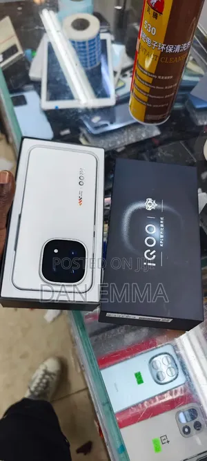 New iQOO 15 512 GB White