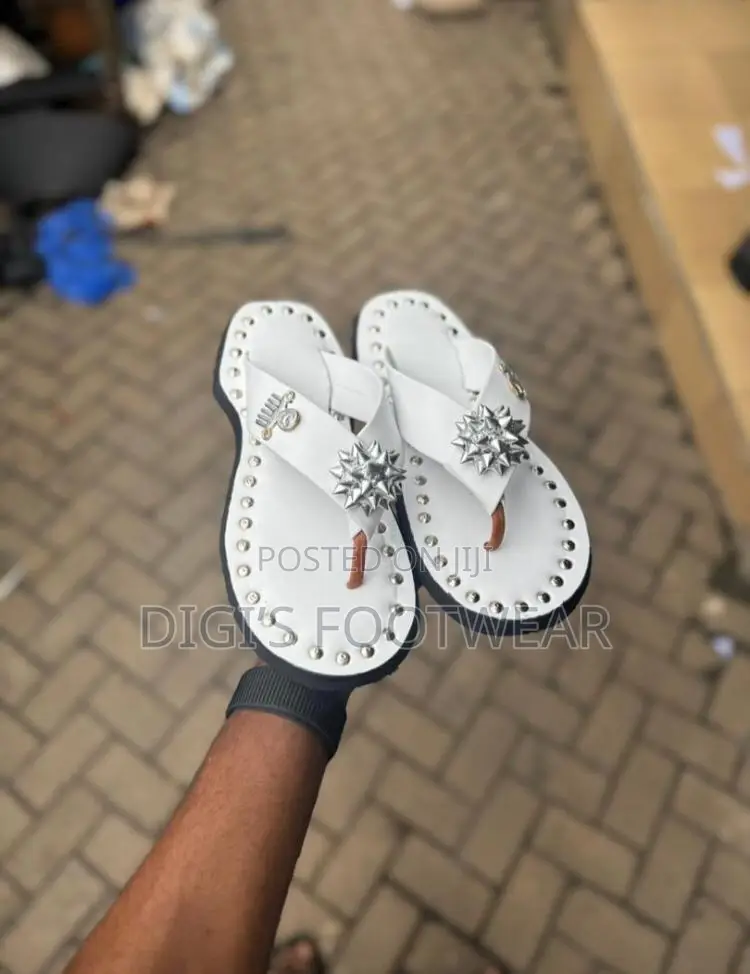 White Leather Kotoko Ahenema/ Chawchaw