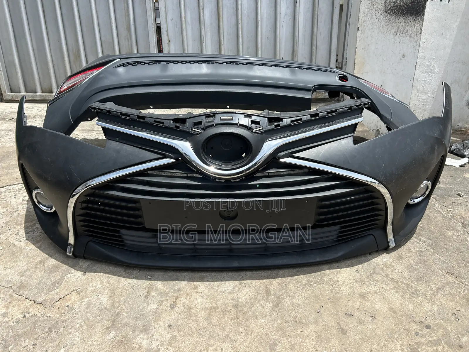 Toyota Vitz 2014-1016 Front Bumper Complete