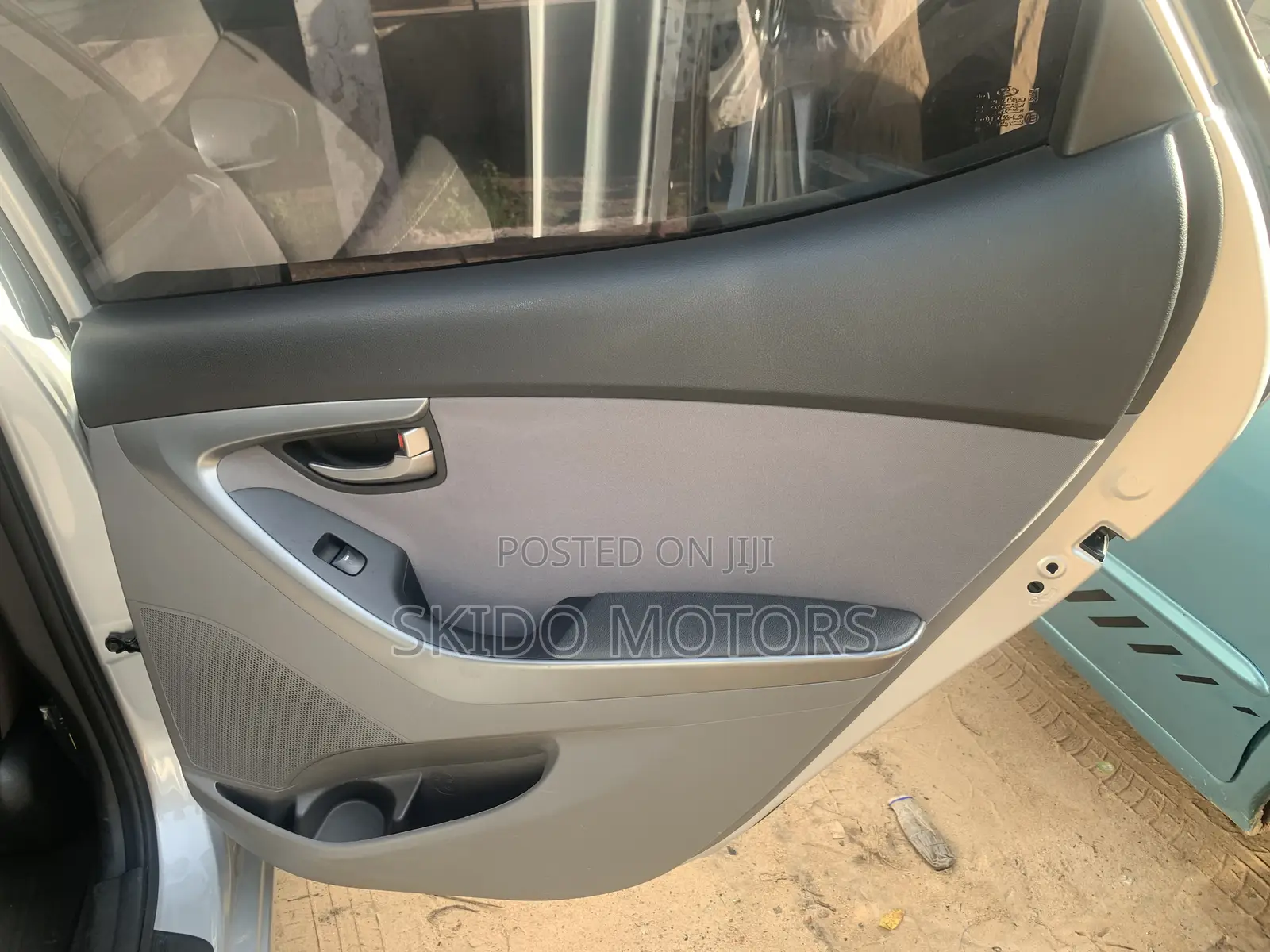 Hyundai Elantra 2015 Silver