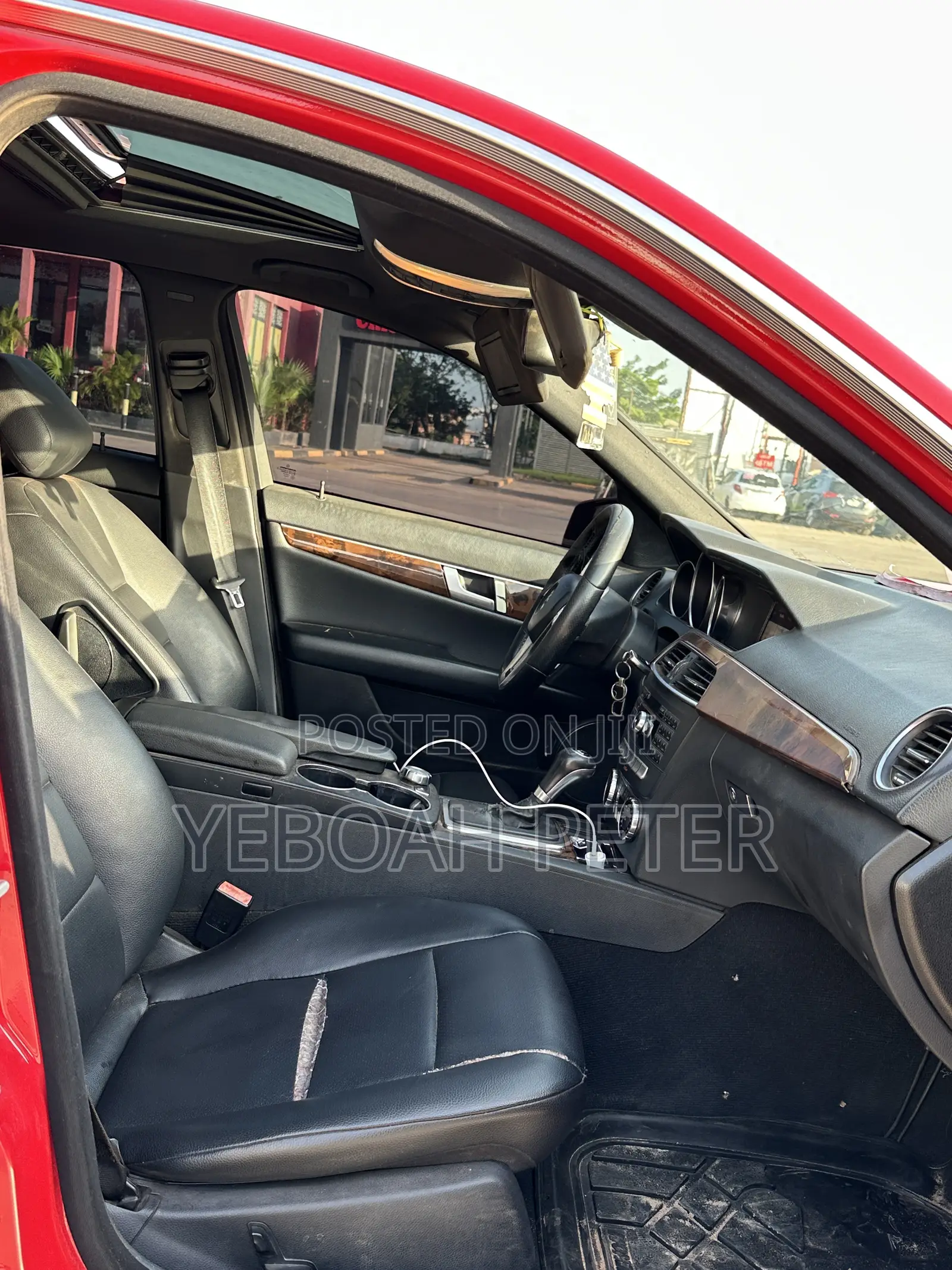 Mercedes-Benz C250 2014 Red