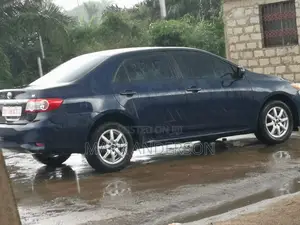 Toyota Corolla 2011 Blue