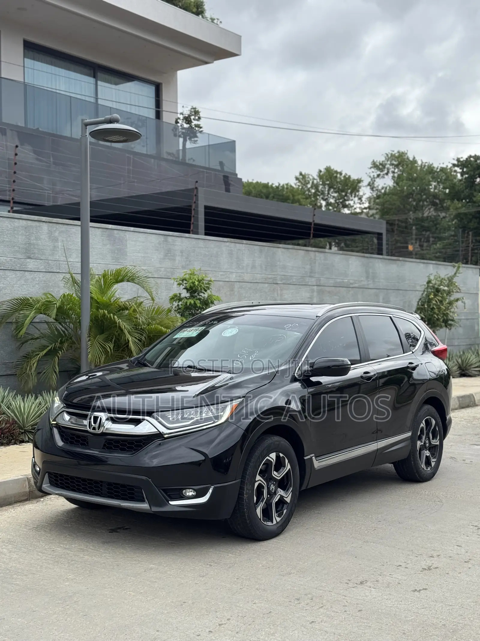 Honda CR-V Touring AWD 2018 Black