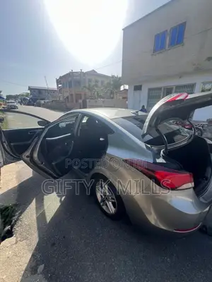 Hyundai Elantra Sport Sedan FWD (2.0L 4cyl 6A) 2016 Gray