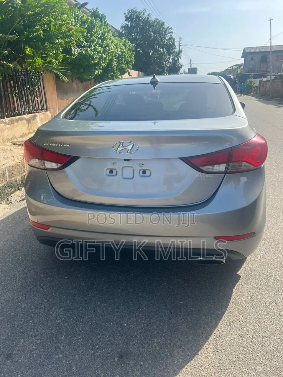 Hyundai Elantra Sport Sedan FWD (2.0L 4cyl 6A) 2016 Gray