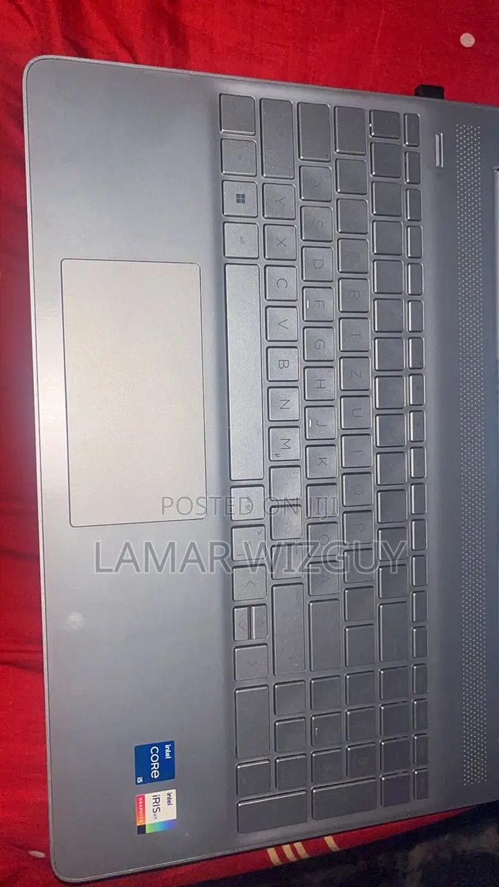 Laptop HP 15s 8GB Intel Core i5 SSD 512GB