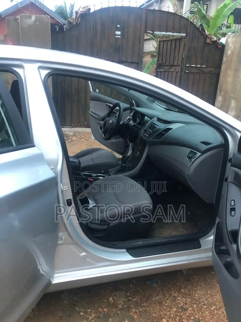 Hyundai Elantra Limited PZEV 4dr Sedan (1.8L 4cyl 6A) 2015 Silver