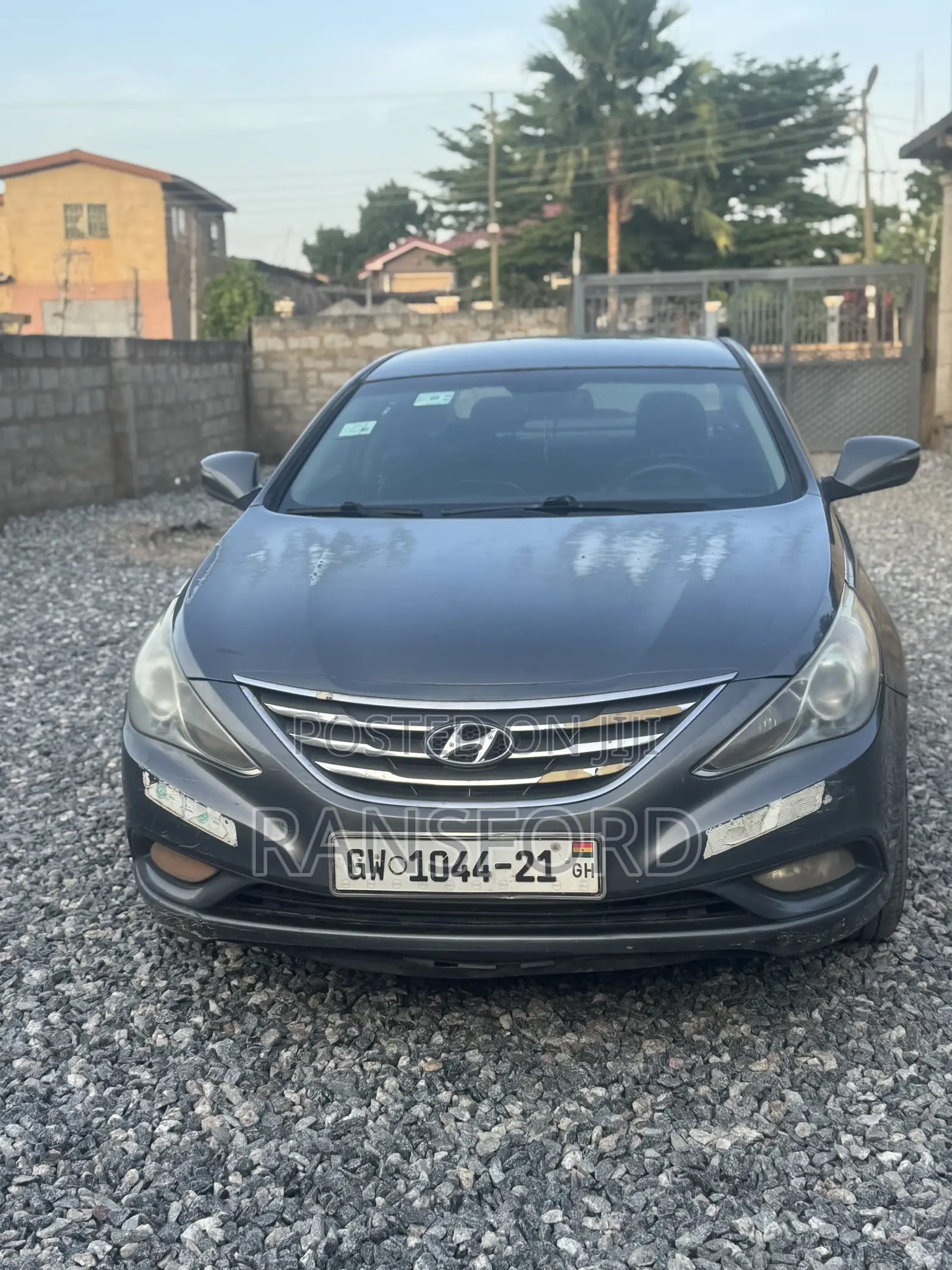 Hyundai Sonata Limited Sedan FWD (2.4L 4cyl 6A) 2011 Gray