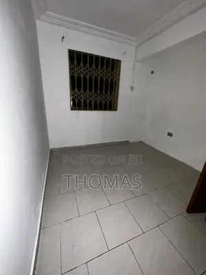 2bdrm Apartment in Adenta School, Barrier for rent