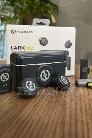 Hollyland Lark M2 Wireless Lavalier Microphone