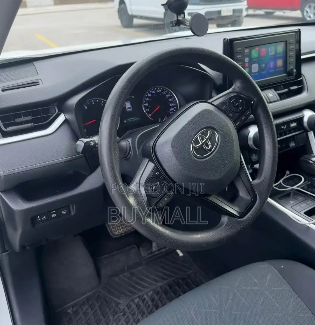 Toyota RAV4 2019 White