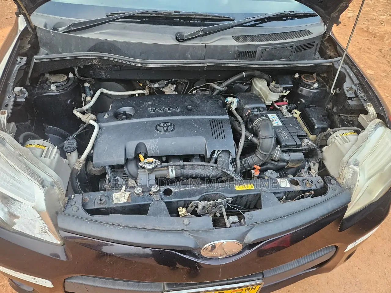 Toyota Sienta 2012