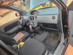 Toyota Sienta 2012