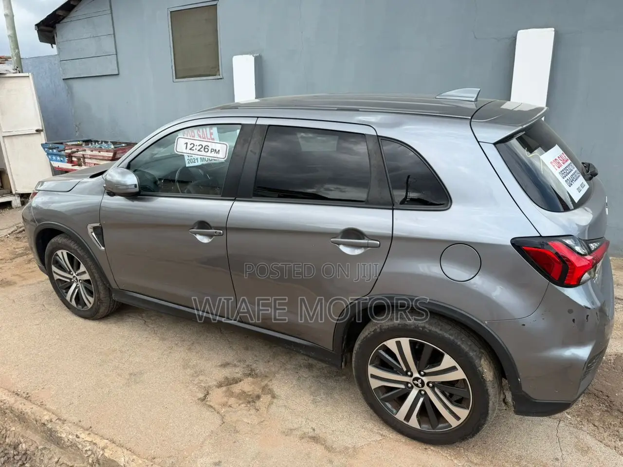 Mitsubishi Outlander 2021 Silver