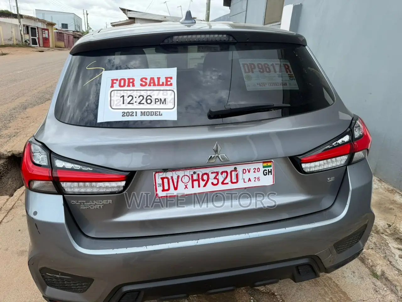 Mitsubishi Outlander 2021 Silver