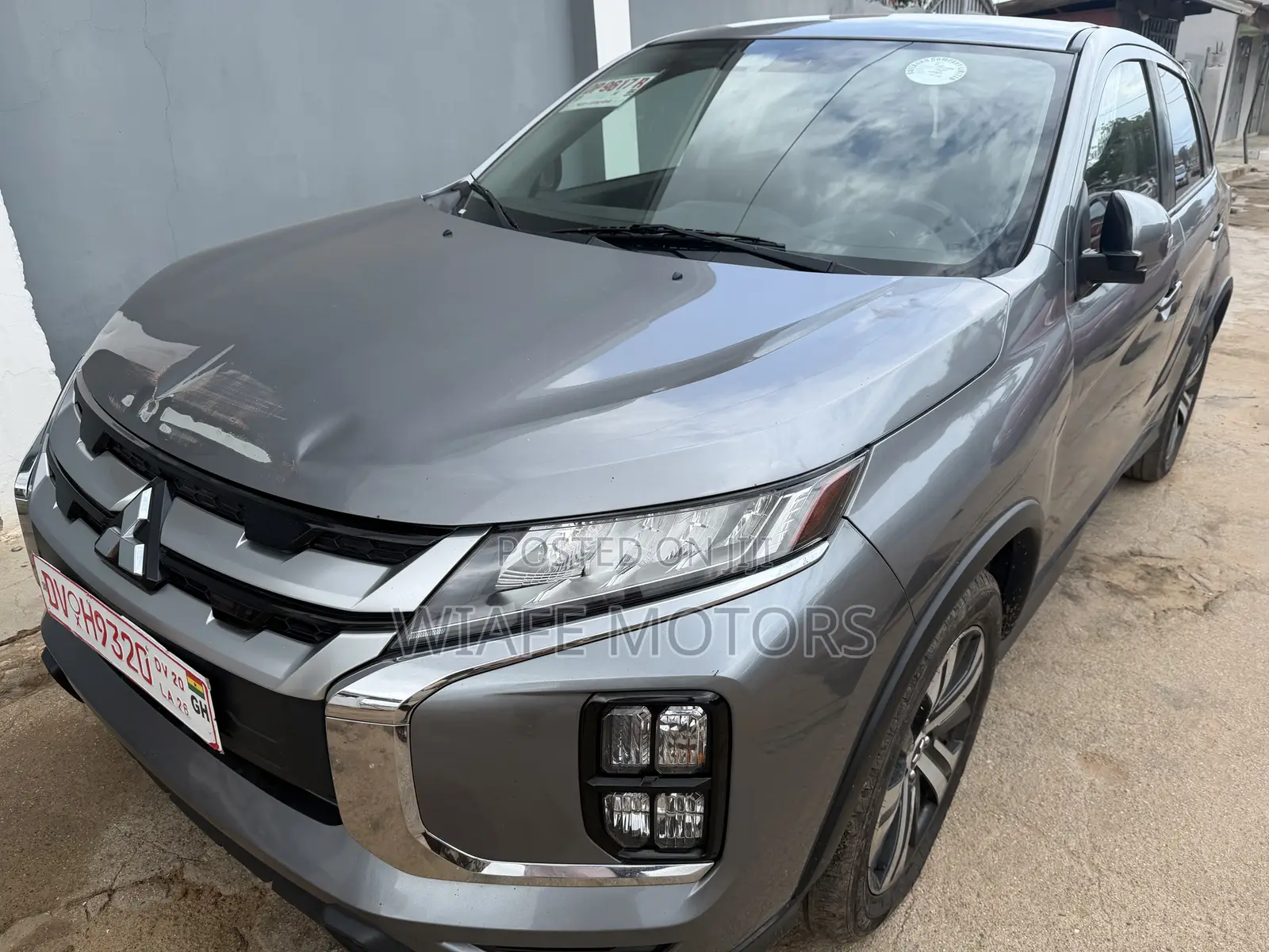 Mitsubishi Outlander 2021 Silver