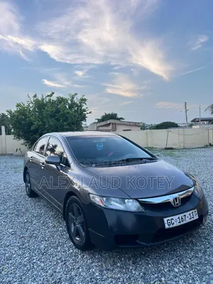 Honda Civic 1.8 5 Door Automatic 2010 Brown