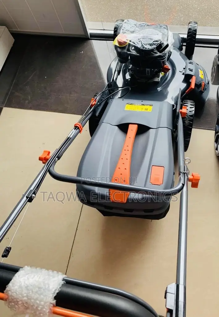 Exactly 5.5hp Leo Commercial Lawn Mower