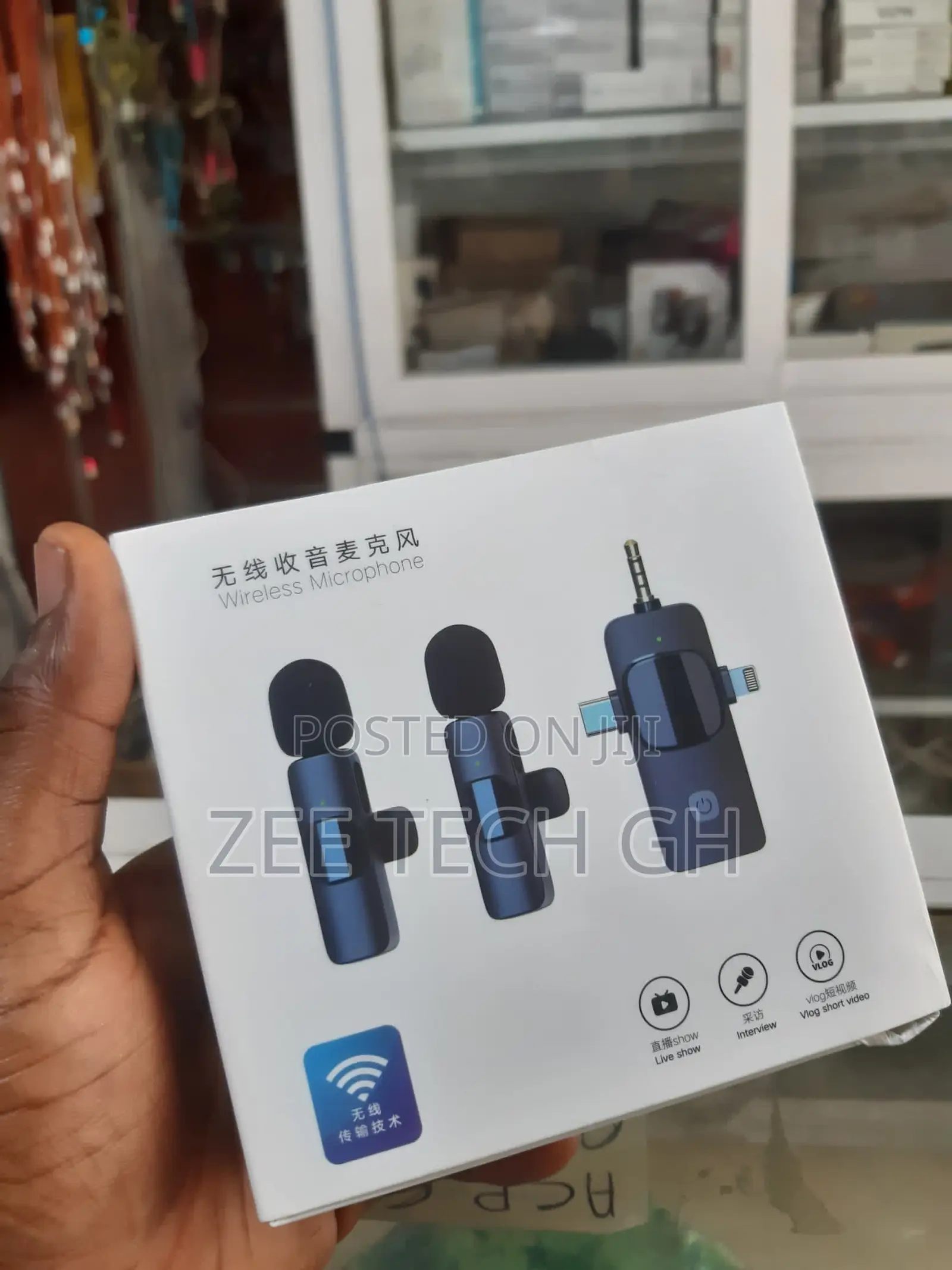 3-in-1 Dual Lavalier Wireless Microphone