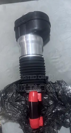 2023 Range Rover Vogue Right Suspension