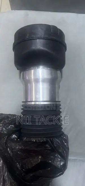 2023 Range Rover Vogue Right Suspension