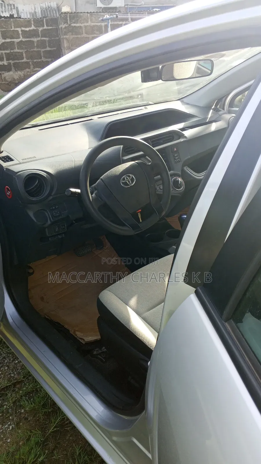 Toyota Aqua 2014 Silver