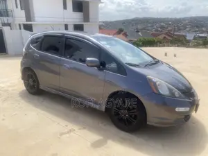 Honda Fit Automatic 2012 Gray