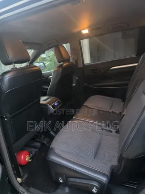 Toyota Highlander LE 4dr SUV AWD (3.5L 6cyl 6A) 2015 Black