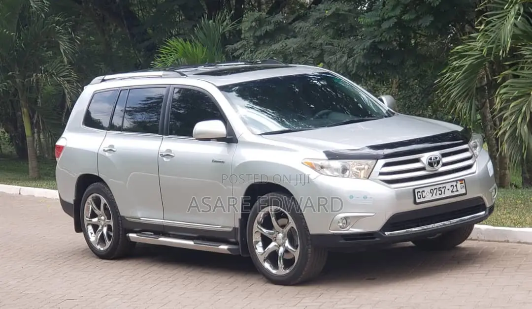 Toyota Highlander 2013 Silver