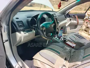 Toyota Highlander 2013 Silver